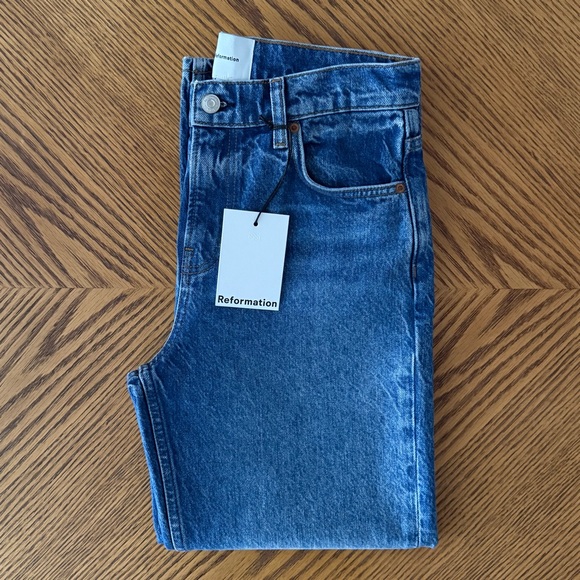 REFORMATION Arleth Mid Rise Straight Leg Cropped Jeans - Pelican Wash - Picture 8 of 10